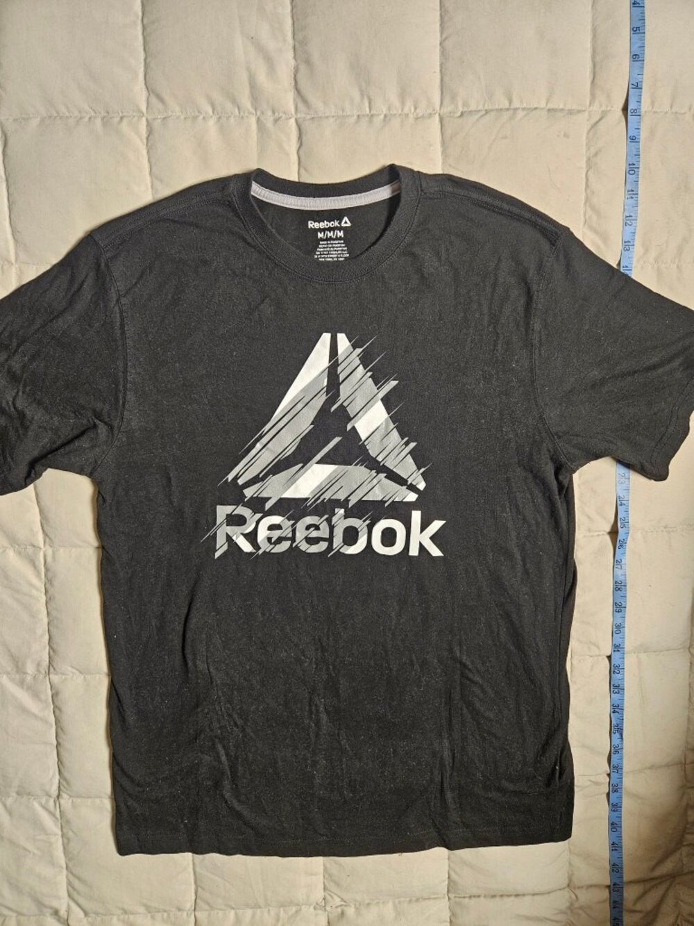 Reebok T-Shirt Mens M Black Athletic Tee Short Sleeve Logo Graphic